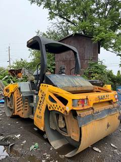 2015 Sakai SW770HF Double Drum Vibratory Asphalt Roller 9800 Hours Runs Excellent