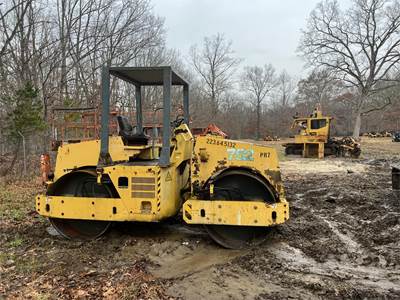 Vibromax W752B Smooth Drum Roller Compactor