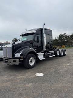 2024 Kenworth T880 Sleeper Semi Truck