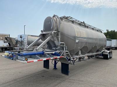 Heil Tandem Axle Aluminum Dry Bulk / Pneumatic Tank Trailer - Air Ride