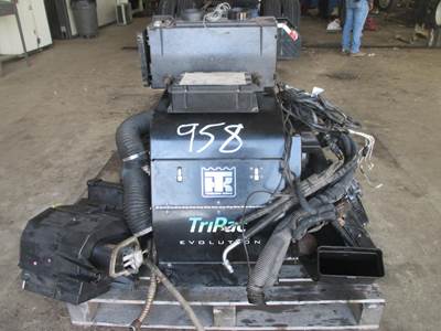 Thermo King TriPac Evolution Auxiliary Power Unit (APU)