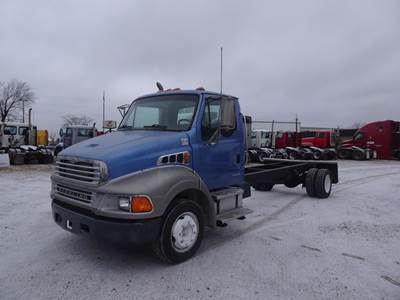 Sterling Acterra Single Axle Cab & Chassis Truck - Mercedes-Benz, 260HP, Automatic