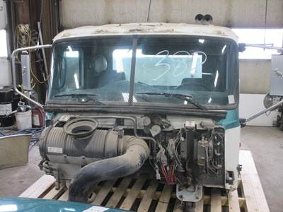 Mack Pinnacle CXU612 Cab Assembly