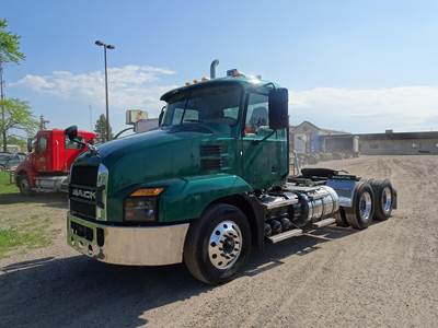 Mack Anthem 64T Day Cab Truck - MP7 425HP, 12 Speed M Drive Amt