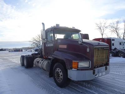Mack CH613 Day Cab Truck - E7 350HP, 10 Speed Manual