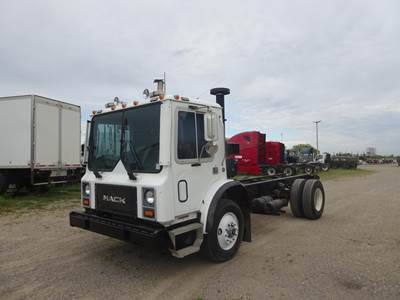 Mack MR688S Single Axle Day Cab Truck - E7-300 300HP, 5 Speed Allison Hs Automatic