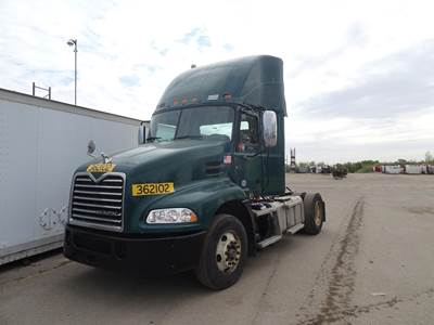 Mack Pinnacle CXU612 Single Axle Day Cab Truck - MP7 395HP, 12 Speed M Drive Automatic