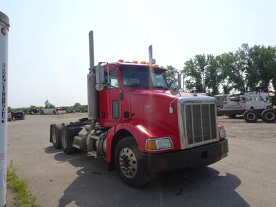 Peterbilt 385 Day Cab Truck - Cummins 370HP, 10 Speed Manual