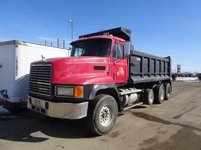 Mack CH613 Tri Axle Dump Truck - E7-350 350HP, 9 Speed Manual
