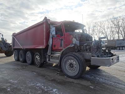 Mack Granite GU813 Dump Truck - MP8 425HP, 12 Speed M Drive Automatic