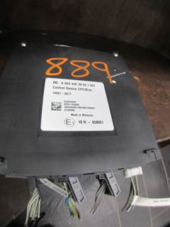 Freightliner A0044463002 002 Engine Control Module (ECM)