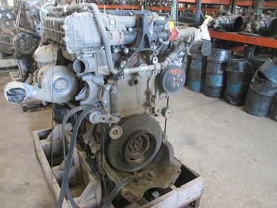 Detroit DD13 Engine