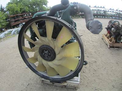 Volvo D13M425 Engine