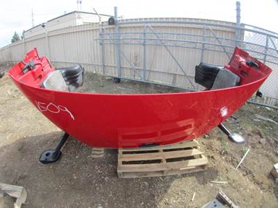 Freightliner Cascadia 113 Hood