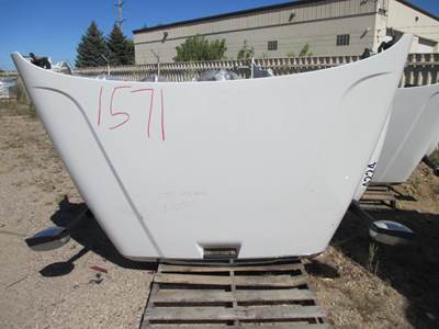 Freightliner Cascadia Hood