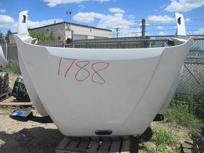 Freightliner Columbia Hood
