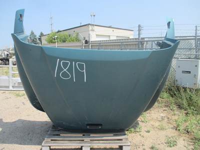 Used Freightliner Columbia Hood, Left, 56", Green, No Grill