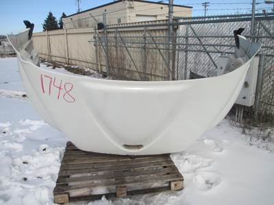 International 4400 Hood