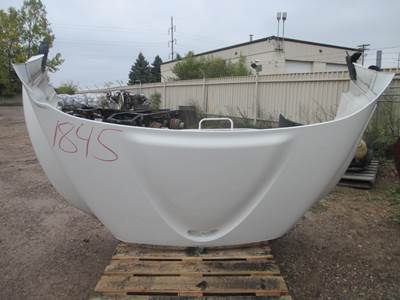 2004 International 4400 Hood, White, 41"