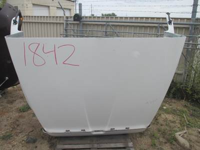 International 9200 57" Flat WS White Hood