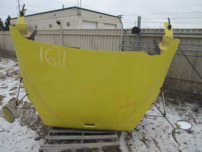 International 9200i Hood