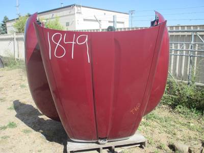 Used Kenworth T660 61" Maroon Hood