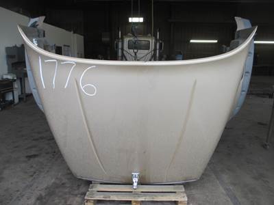 Used 2007 Mack CTP Hood, Gold