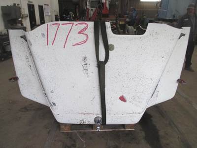 Used 1990 Mack DM690S Hood, White