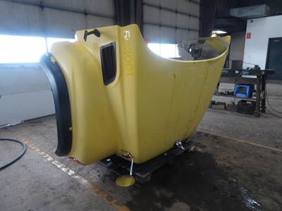 Mack Granite CV713 Hood