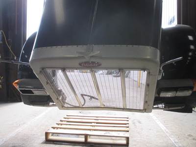 Used 2002 Peterbilt 379 Hood 68", Black, Left Fender Cracks