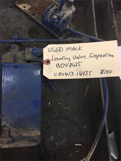 Mack Suspension Leveling Valve, 85148635, CXU613, 16435
