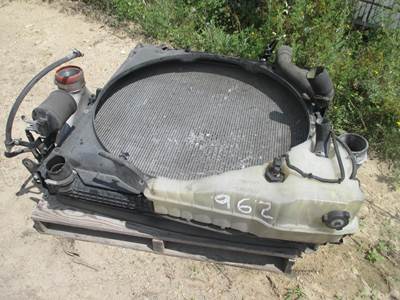 Freightliner Cascadia Radiator