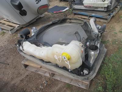 Freightliner Cascadia Radiator