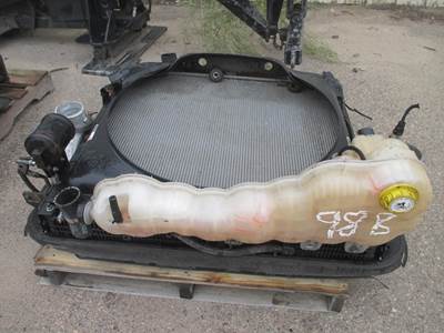 Freightliner Cascadia Radiator