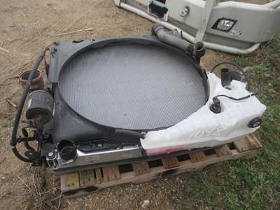 Freightliner Cascadia Radiator