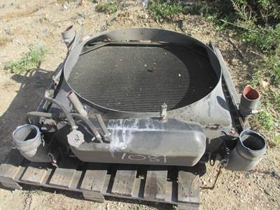 Freightliner FLD120 Radiator