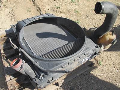 International 4400 Radiator