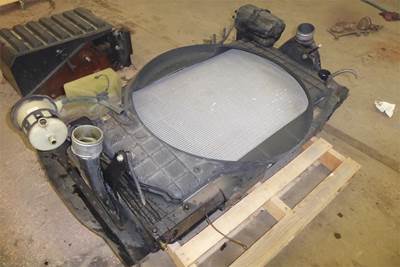 International 7400 Radiator