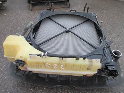 Mack CXU Radiator