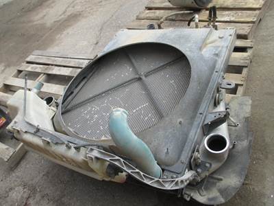 Mack Granite CV713 Radiator
