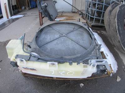 Mack PI64T Radiator