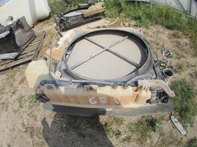 Mack Pinnacle CHU613 Radiator