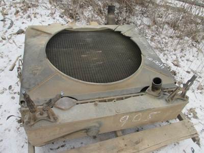Mack R685 Radiator