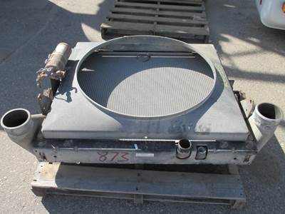Mack RD688S Radiator