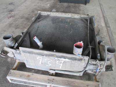 Peterbilt 379 Radiator
