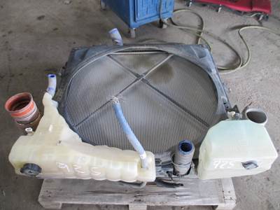 Peterbilt 579 Radiator