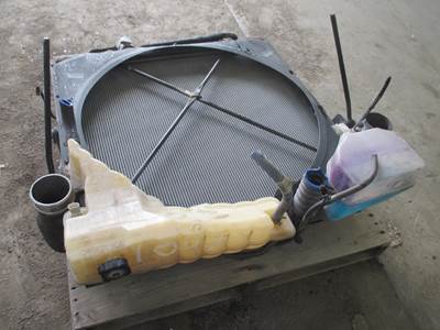 Peterbilt 579 Radiator