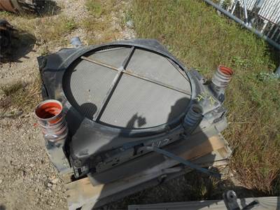 Peterbilt 587 Radiator