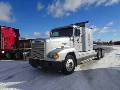 Freightliner FLD120 Sleeper Semi Truck - Detroit 370HP, 9 Speed Manual