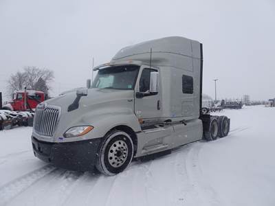 International LT Sleeper Semi Truck - A26 450HP, 13 Speed Manual